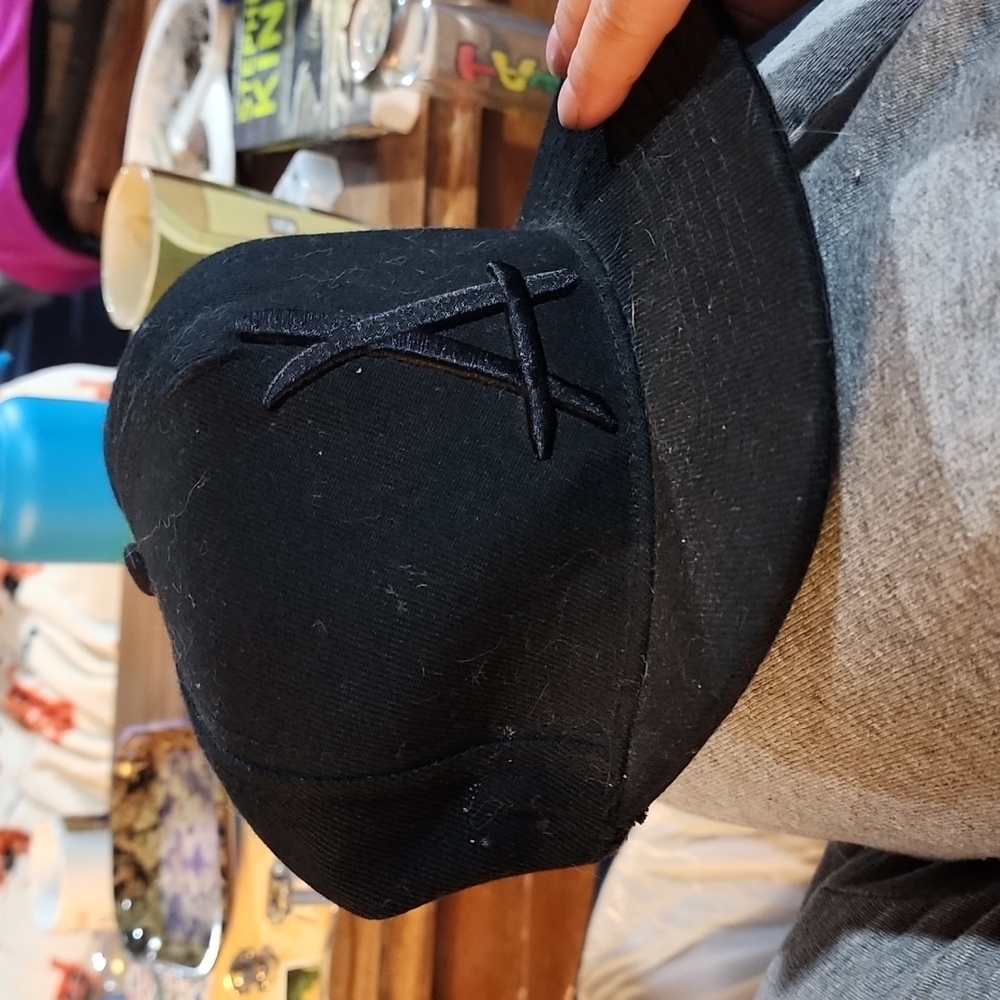 Black snapback